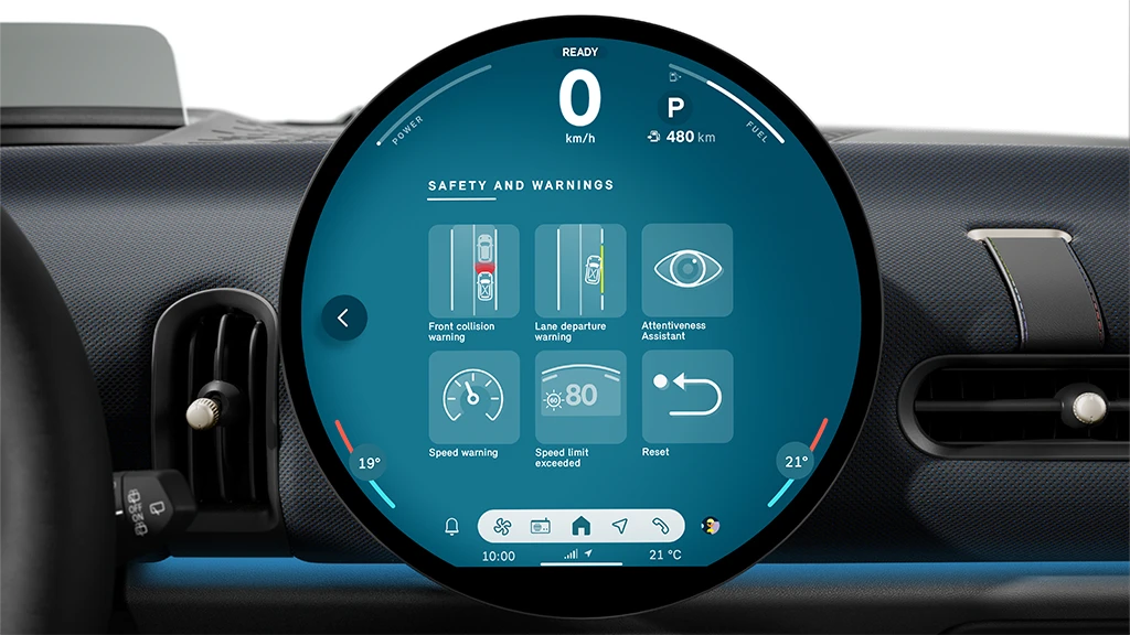 Video demonstrating safety features of the MINI, including driver assistance systems and protective technologies.