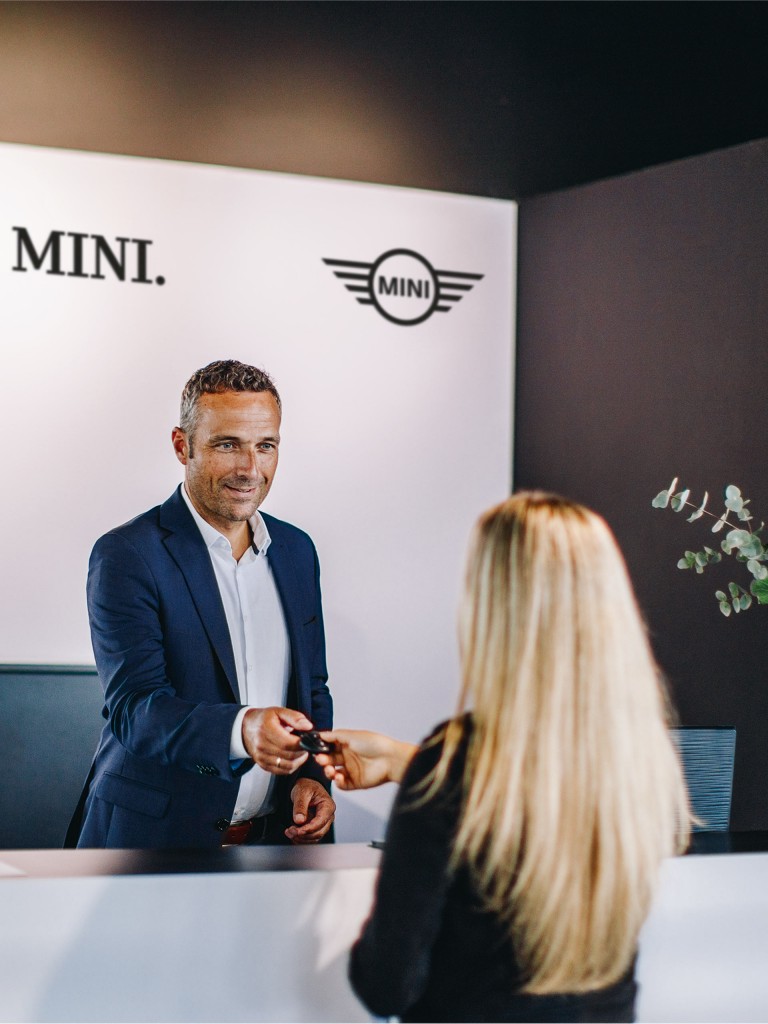 MINI Clubman Untold edicija – Service Inclusive (Inkluzivne usluge)