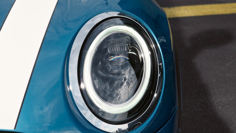 MINI Hatch 5-vrata-led-podesivi farovi