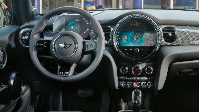 MINI Cabrio-kokpit-komfor i tehnička oprema