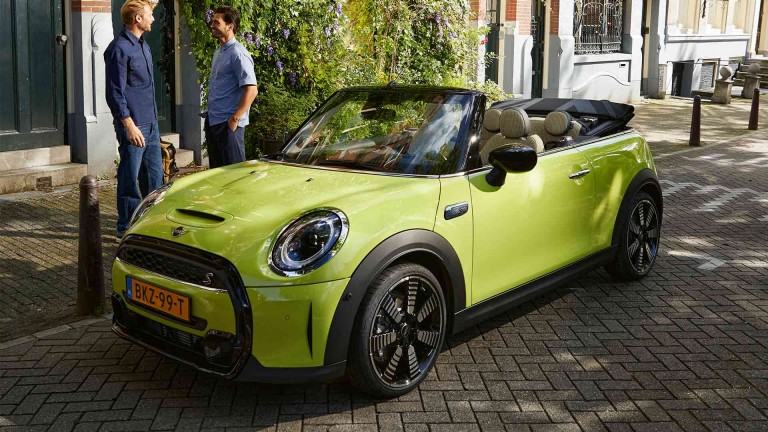 MINI Cooper S Cabrio – izgled spreda –uporedi modele